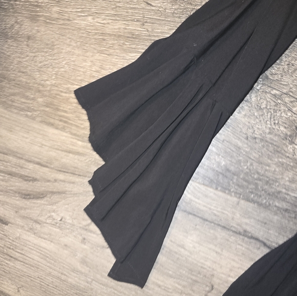 NWT Express brand black romper size small - Picture 2 of 6